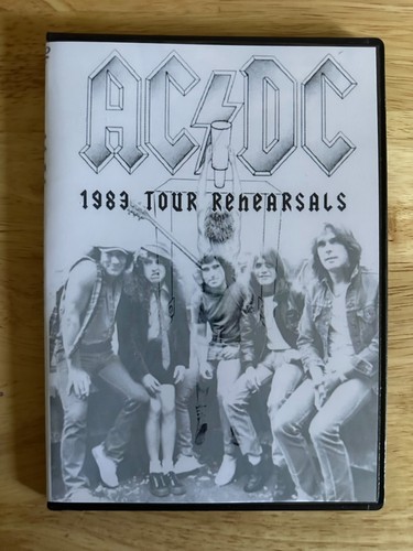 1983 tour rehearsals - ac/dc,